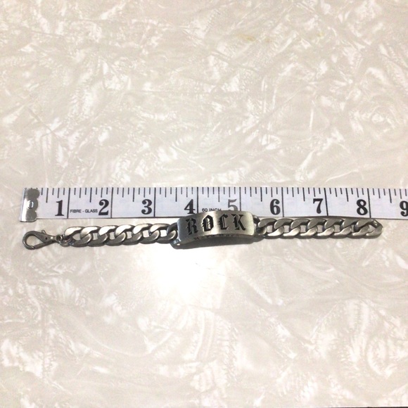 Hard rock spell out men’s silver tone chain link bracelet - Picture 6 of 7